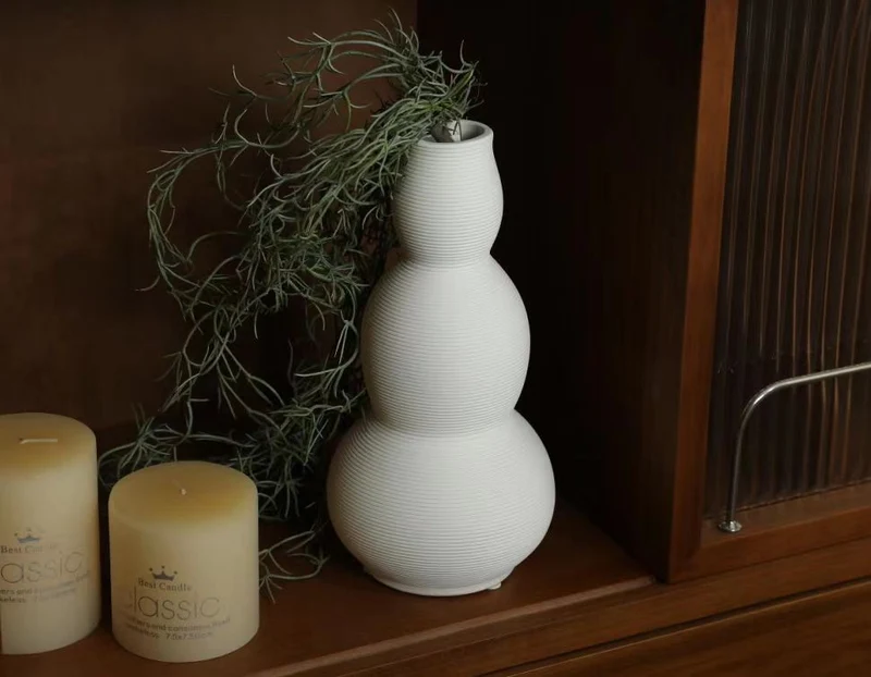 Vase en ceramique blanc, D12,5xH25cm