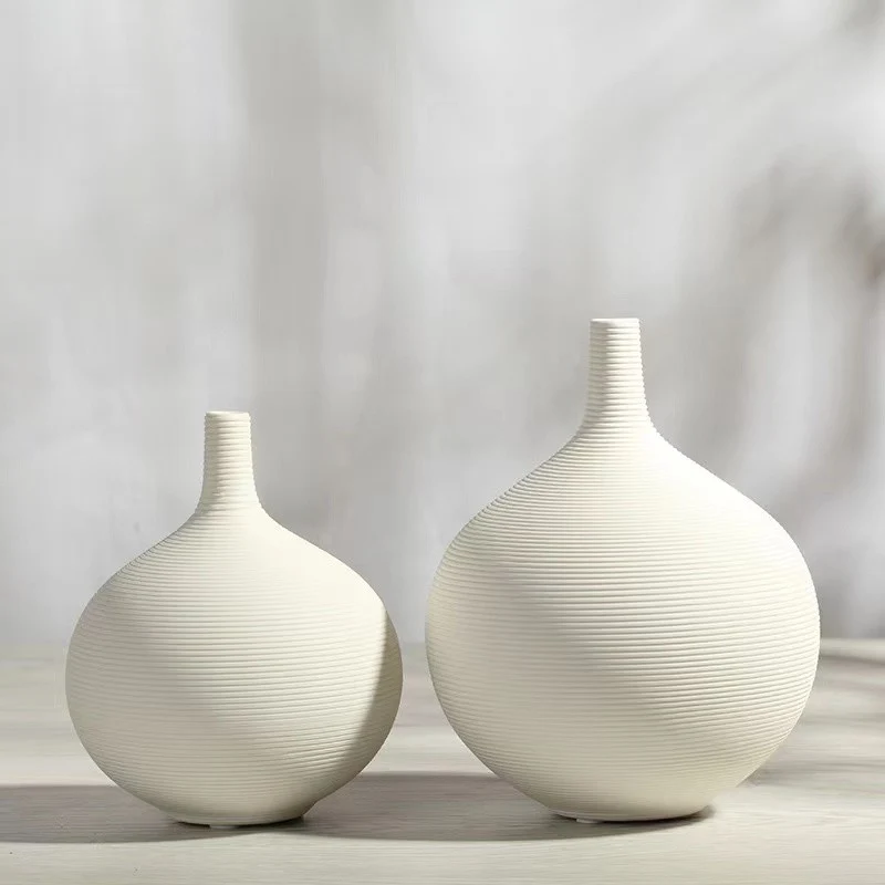 Vase en ceramique blanc, D15xH19cm