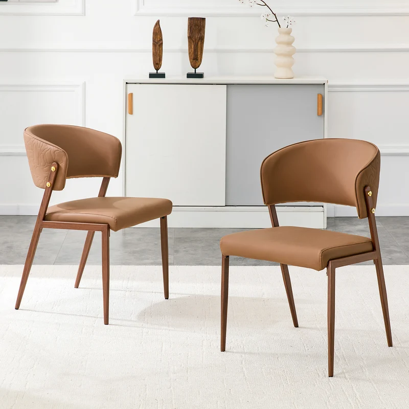 Lot de 2 chaises de salle à manger marron en similicuir incurvé et dossier texturé pieds effet bois PINELAMP