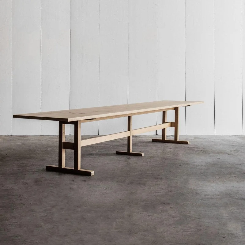Table de salle à manger TRAPPIST