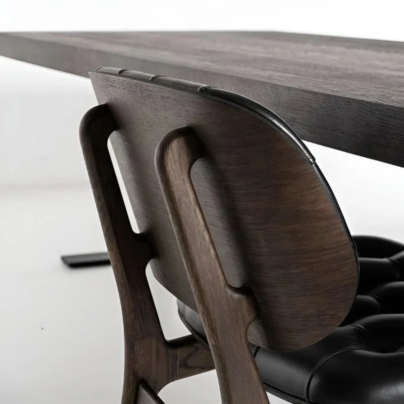 Table LARRY