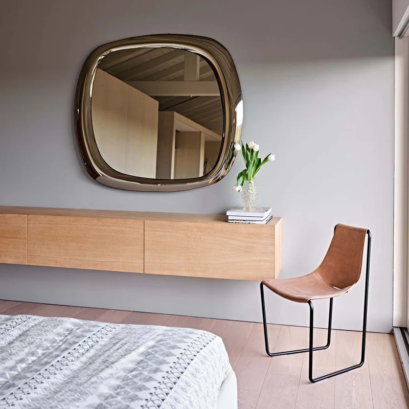 Chaise - Métal cuivré et cuir - Apelle