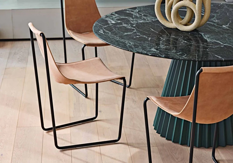 Chaise - Métal cuivré et cuir - Apelle