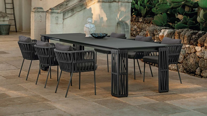 Cliff chaise de salle à manger pour l'extérieur