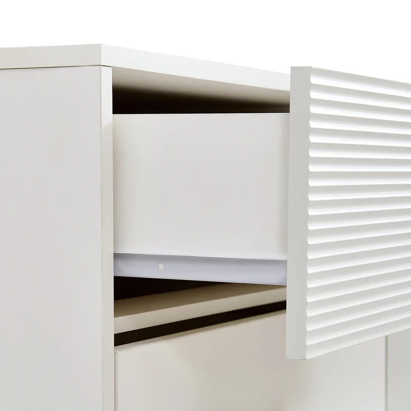 Buffet modern blanc à 6 tiroirs avec façades texturées et poignées dorées CHROMAFLASH