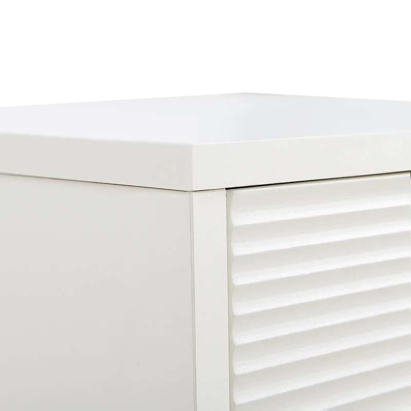Buffet modern blanc à 6 tiroirs avec façades texturées et poignées dorées CHROMAFLASH