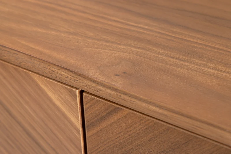 Buffet industriel GRANDEZZA 180cm noyer naturel métal noir beaucoup de rangements