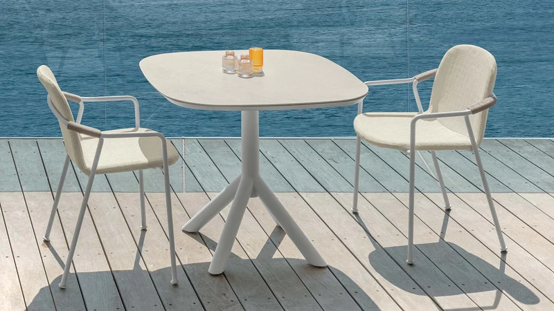 Coral chaise de salle à manger pour l'extérieur