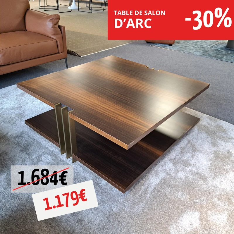 UNE TABLE DE SALON - D'ARC