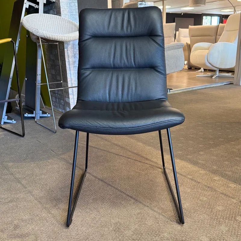 LOT DE 4 CHAISES - ARVA LIGHT