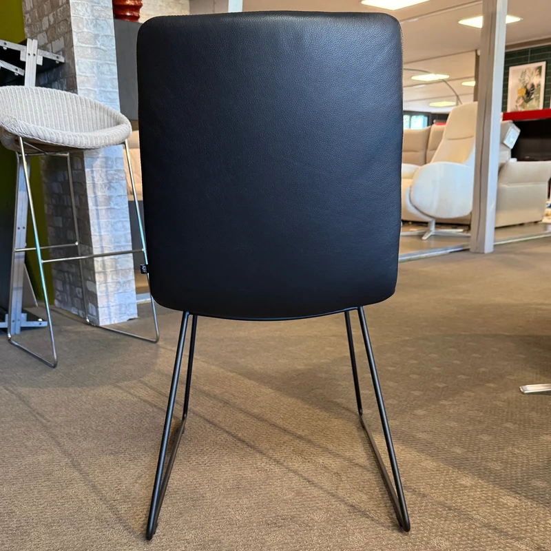 LOT DE 4 CHAISES - ARVA LIGHT