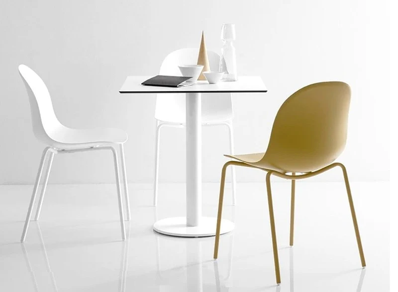 Chaise Connubia - Academy