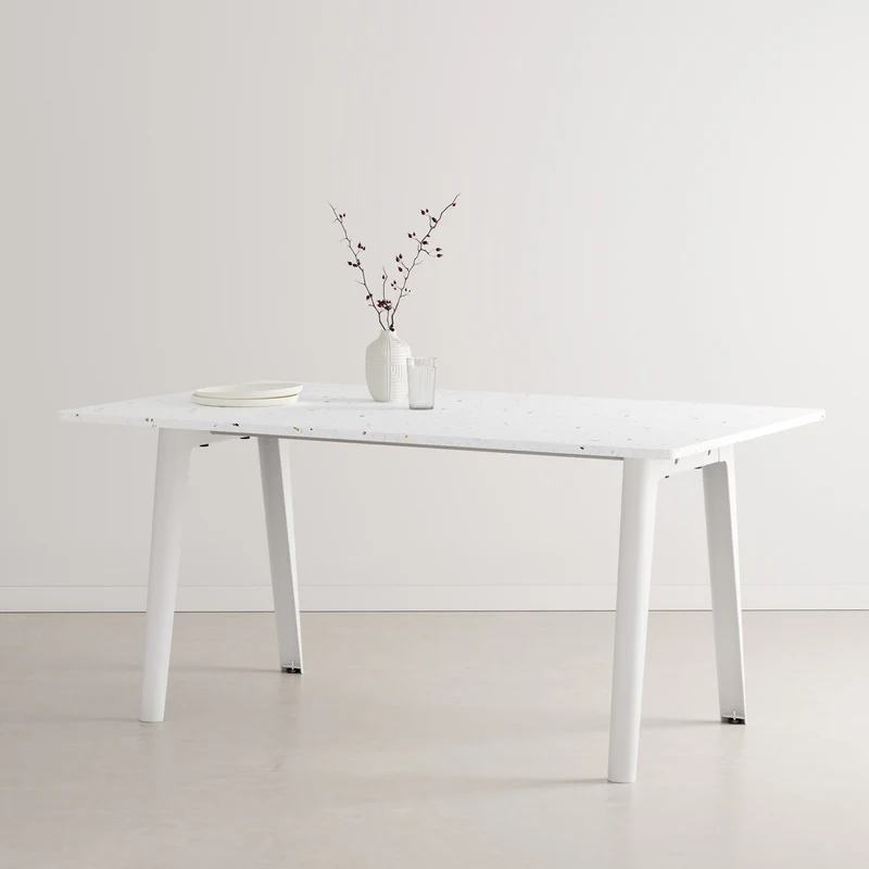 Table à manger NEW MODERN - plastique recyclé Venezia
