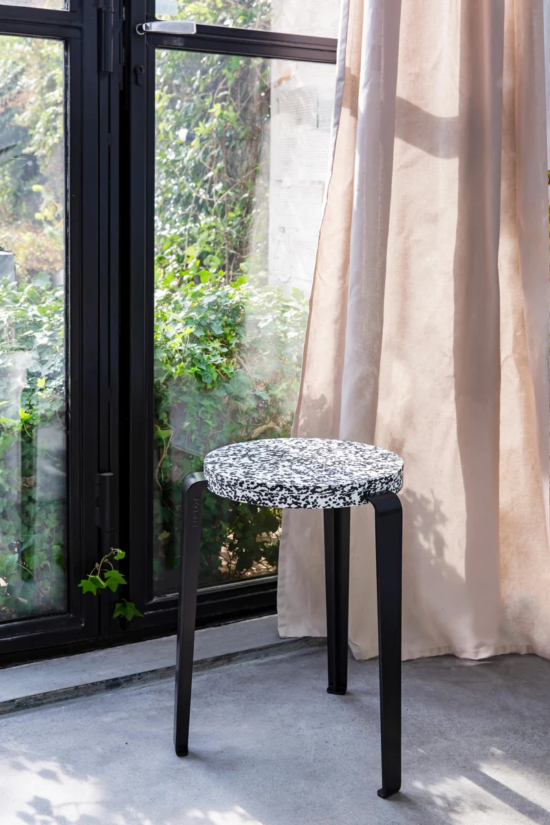 Tabouret LOU - plastique recyclé Macchiato