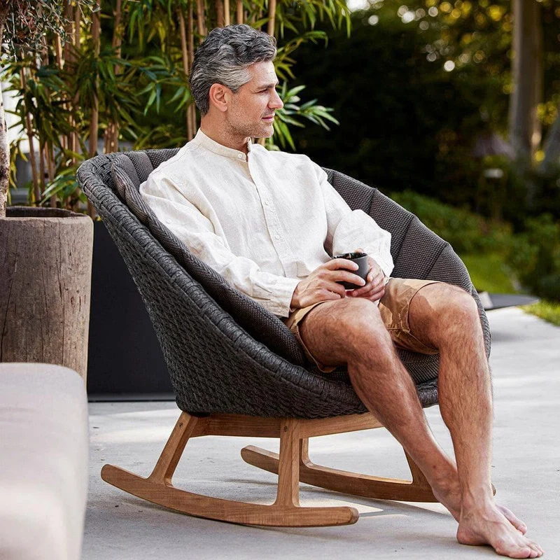 Chaise à bascule PEACOCK