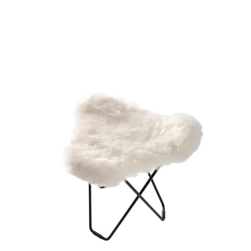Tabouret en peau de mouton ICELAND FLYING GOOSE