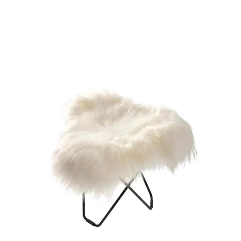 Tabouret en peau de mouton ICELAND FLYING GOOSE
