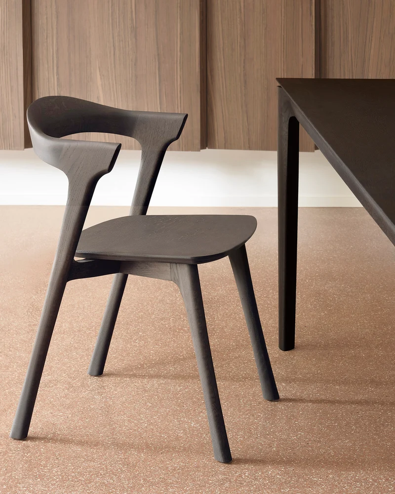 Chaise BOK en chêne marron