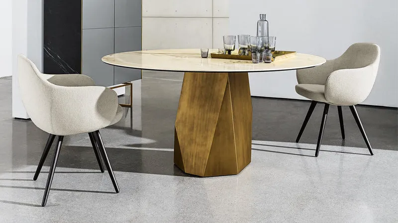 CADIRA ARMCHAIR