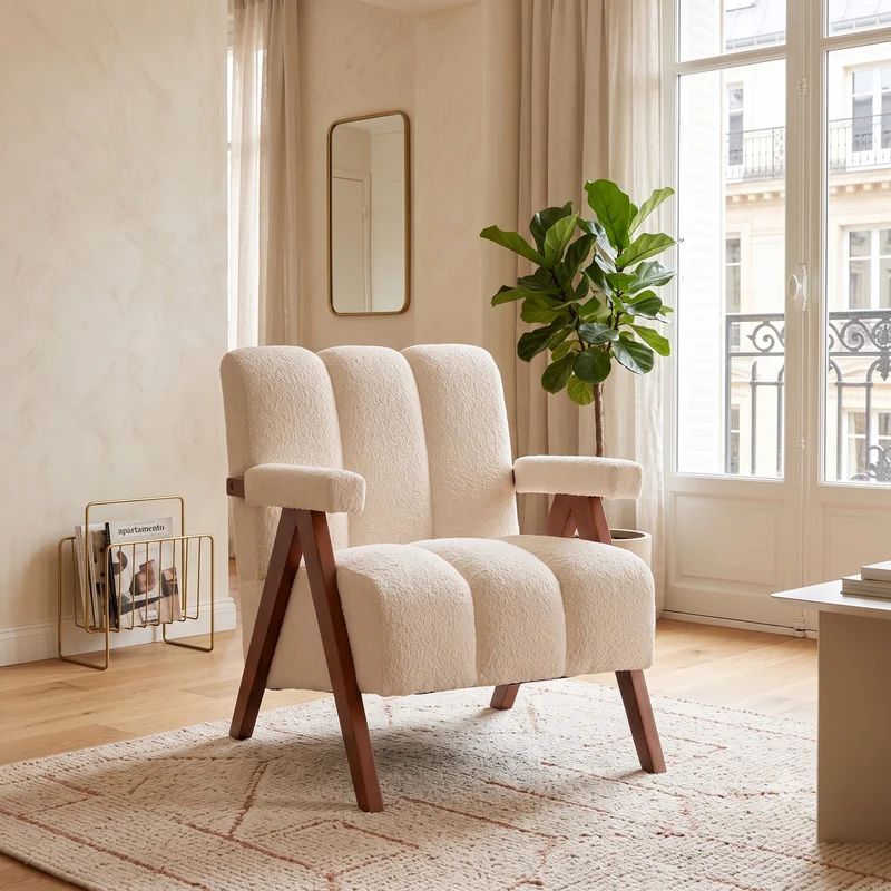 Fauteuil rétro en tissu bouclé beige avec pieds en chêne massif ITALIAN TABLE