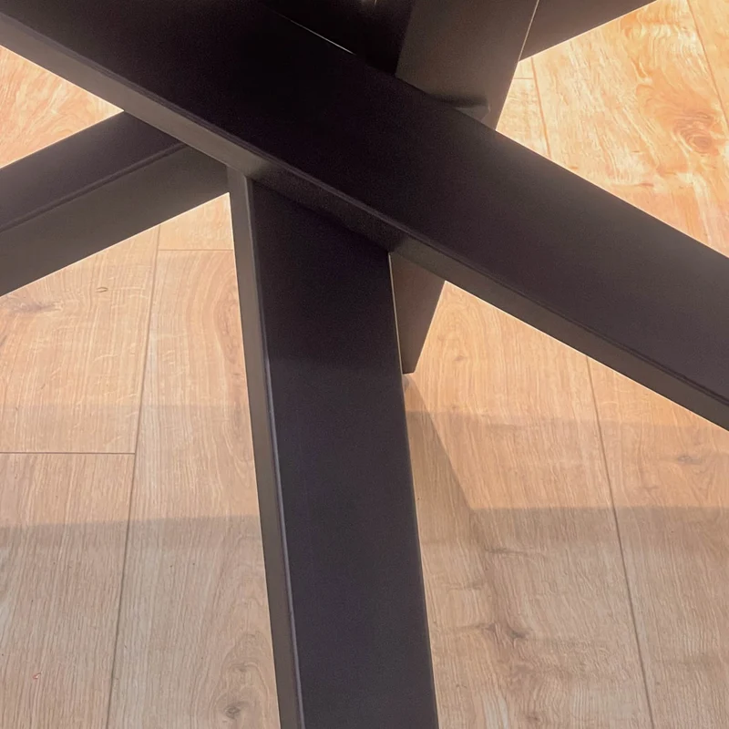 MARIA Table à manger ovale en bois/acier pieds noir contour doré
