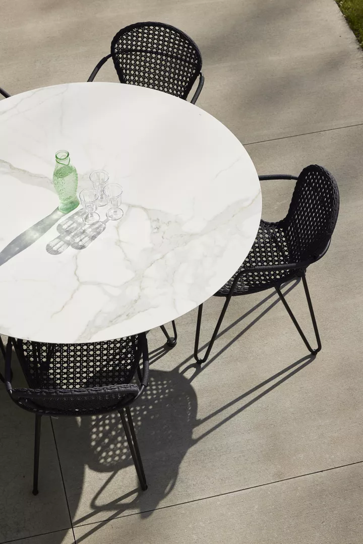 Table en céramique - Joli - Wire Round