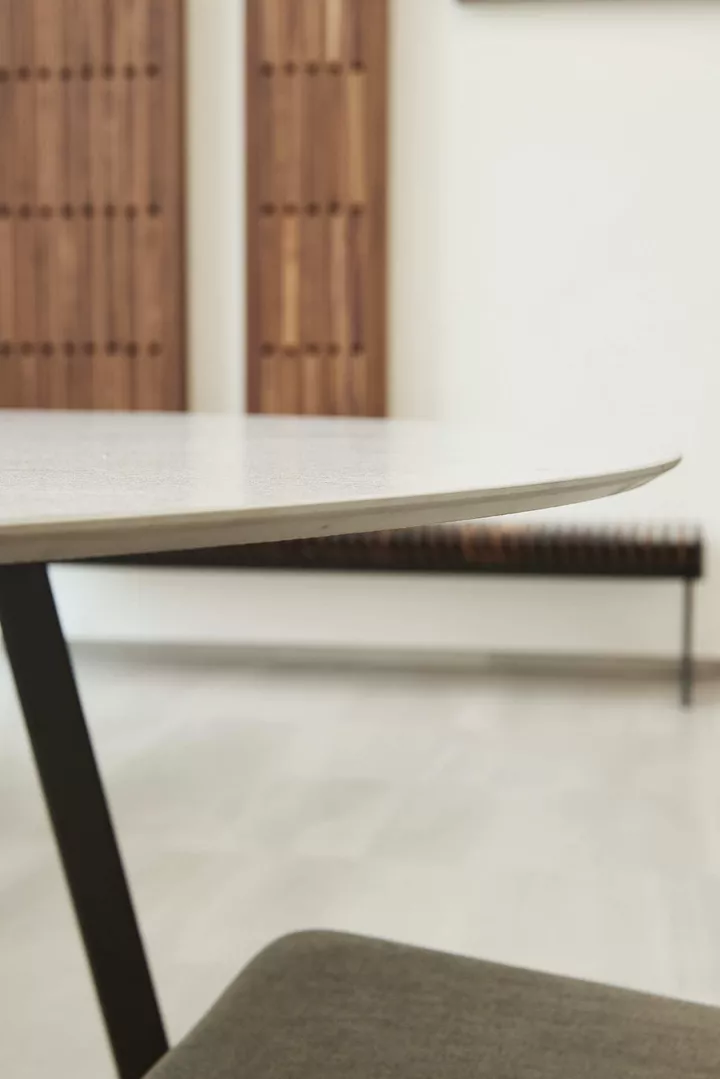 Table fixe - Joli - Curve round