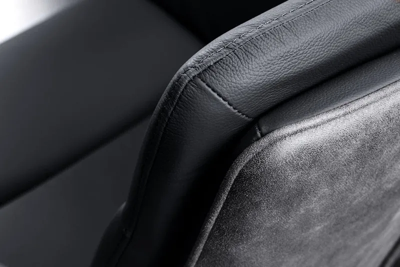 Chaise design pivotante BIG GEORGE noir anthracite cuir véritable microfibre avec accoudoirs