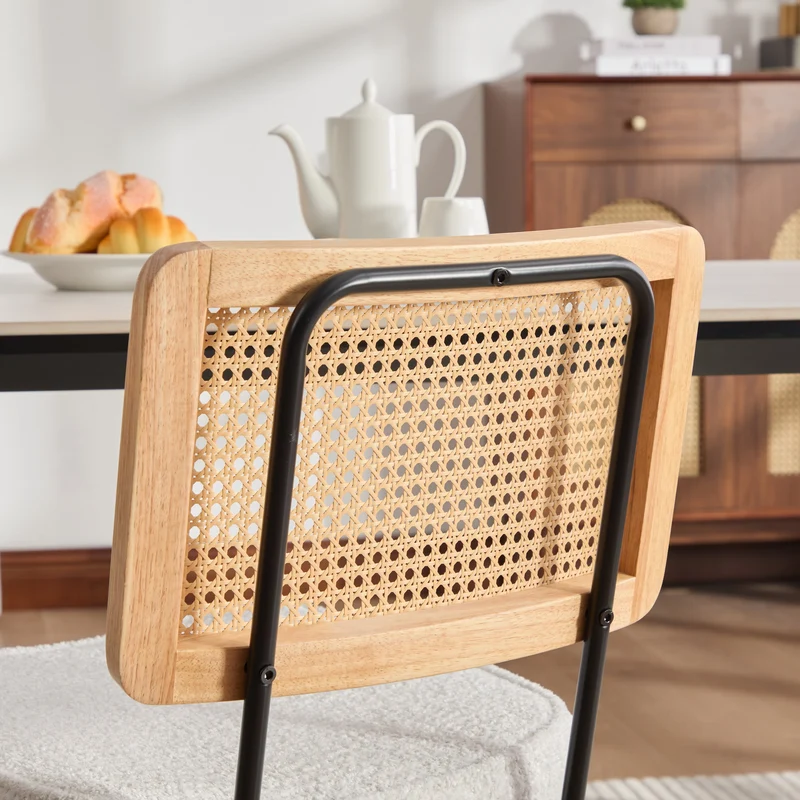 Lot de 2 chaises de salle à manger dossier en rotin et chenille bouclette ivoire pieds noirs FABRIC BENCH