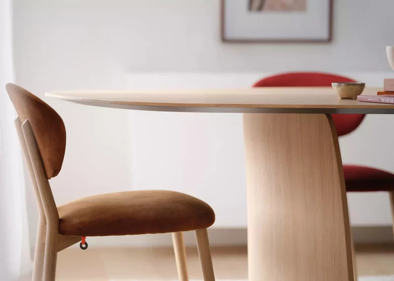 Mobitec - Table - Dolmen