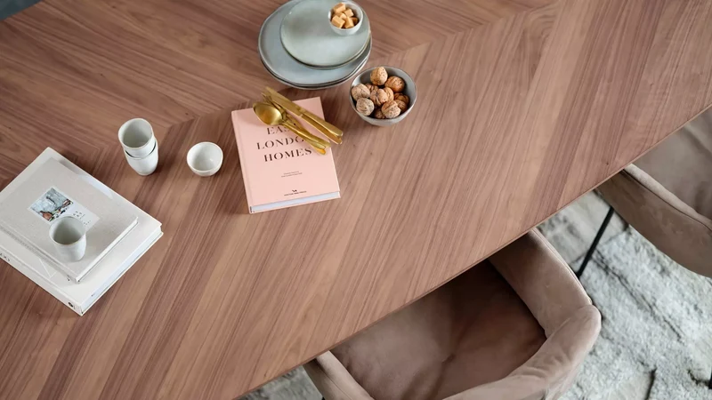 Mobitec - Table - Dolmen