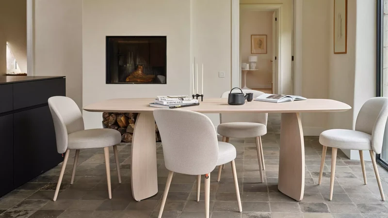 Mobitec - Table - Dolmen