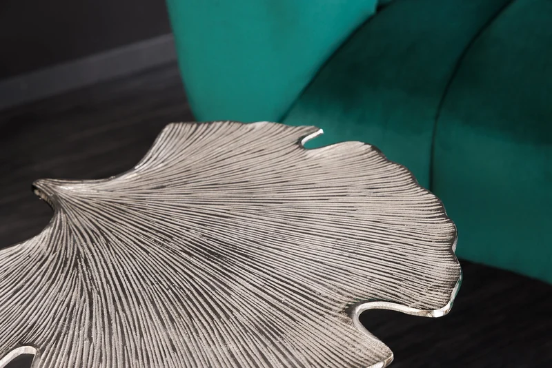 Table d'appoint décorative FEUILLE DE GINKGO 55cm métal argenté fait main