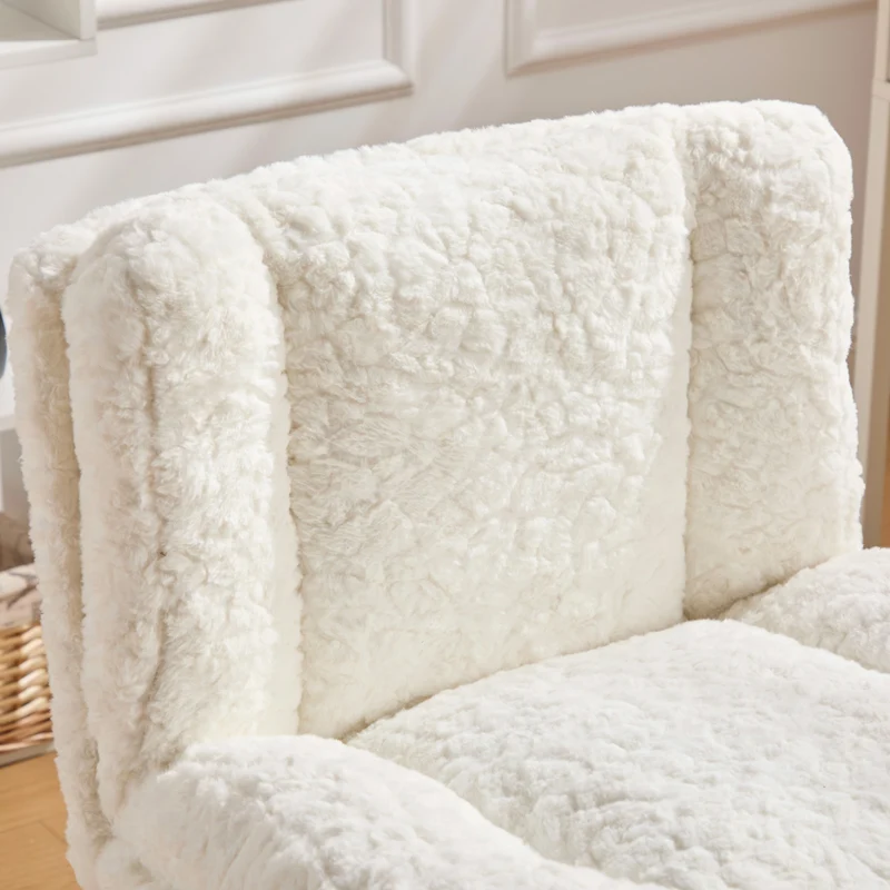 Chaise de bureau large fausse fourrure crème, pivotante et réglable, style cosy AURORAEX