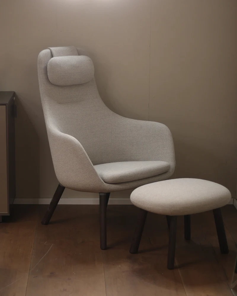 EXPO Vitra HAL Fauteuil de salon avec pouf