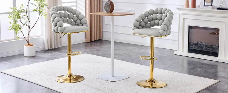 Lot de 2 tabourets de bar en velours gris clair dossier tréssé chaîne, hauteur réglable, pied doré BOOKCASEELITE