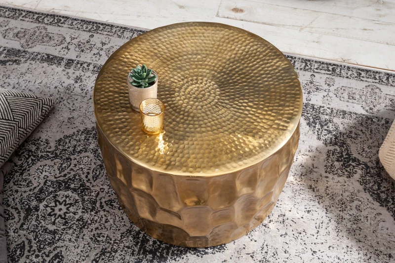 Table basse ronde ORGANIC ORIENT 55cm métal doré martelé design 3D fait main