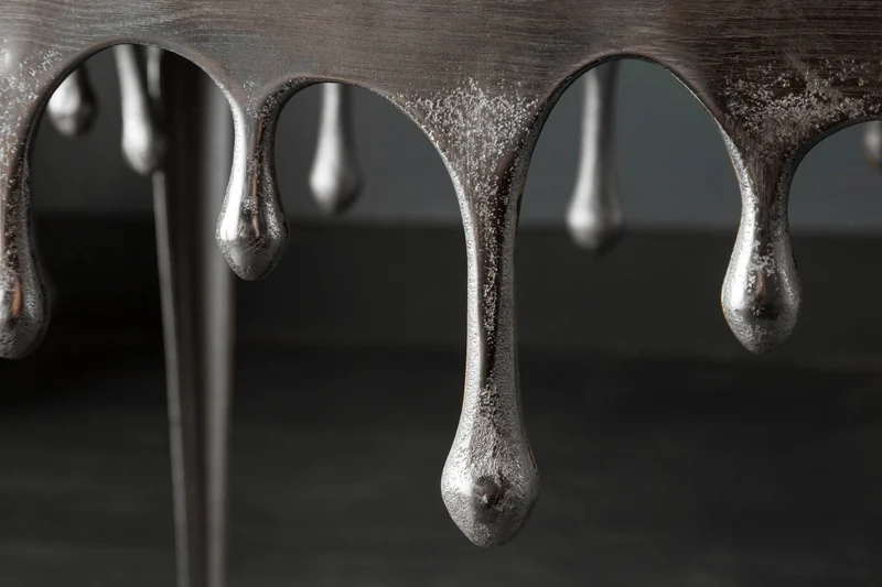 Table basse extravagante LIQUID LINE L 46cm design goutte argent