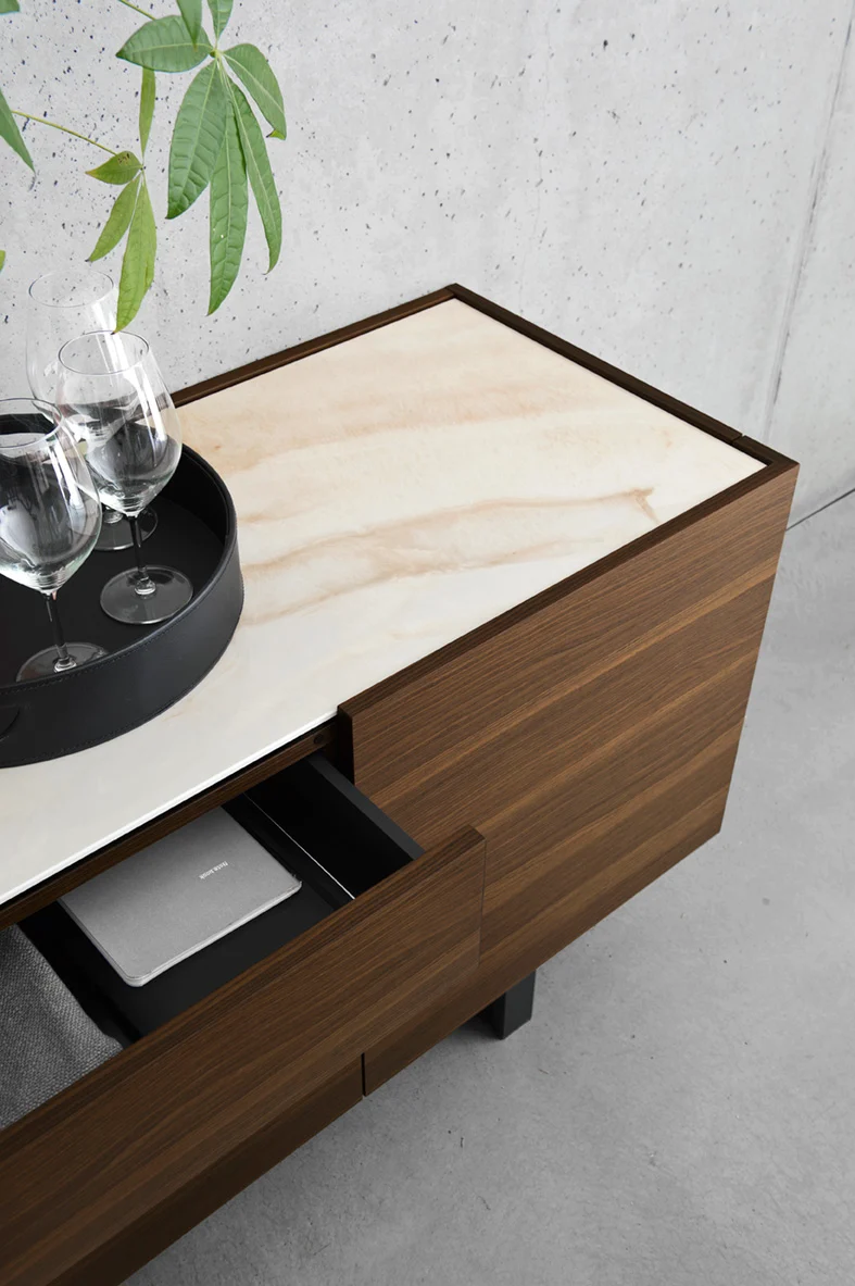 Bahut Horizon | Buffet design en bois avec plateau en céramique et piètement métal