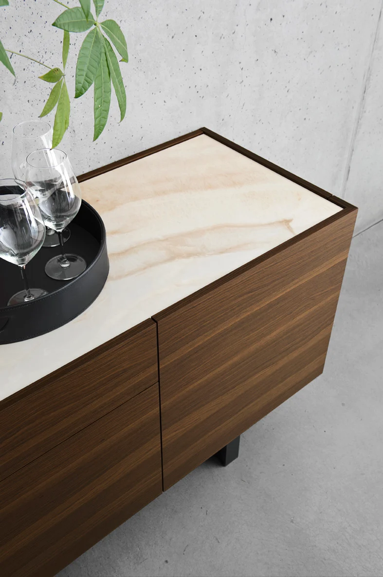 Bahut Horizon | Buffet design en bois avec plateau en céramique et piètement métal