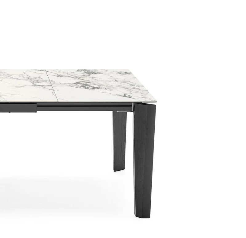 Table Alpha extensible | Table design en céramique avec ouverture guidée