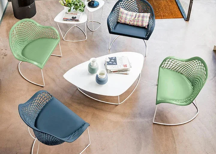Table basse - Design - Plateau triangulaire - Guapa