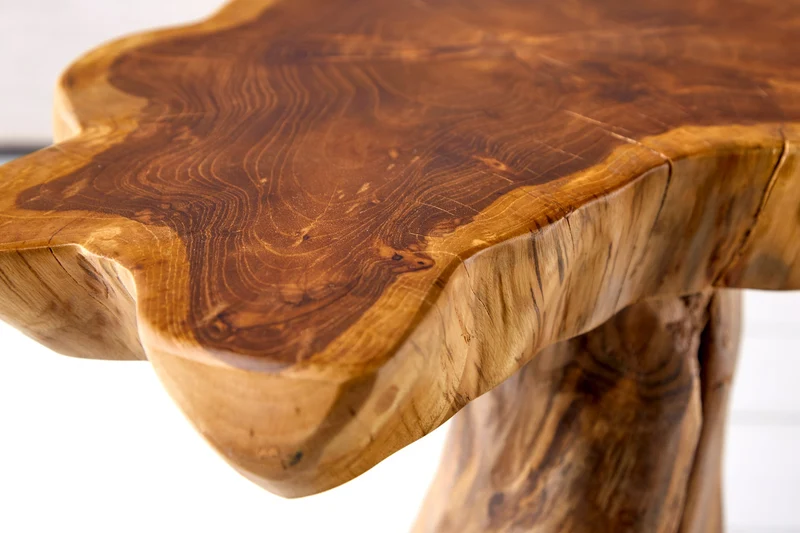 Table d’appoint massive ROOT 40cm en teck avec anneaux annuels