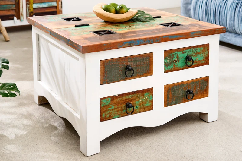 Table basse JAKARTA fabriquée à partir de bateaux de pêche recyclés