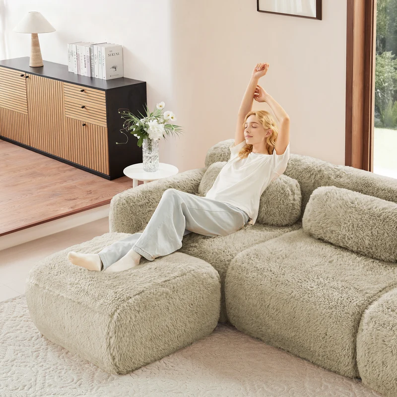 Canapé 3 places en tissu peluche premium beige avec coussins sans montage MOMENTUMCLARRR