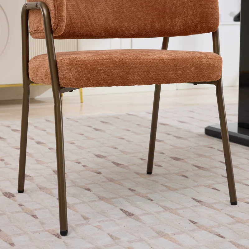 Chaise de salle à manger en chenille orange avec accoudoirs, pieds en laiton antique FLAREMERID